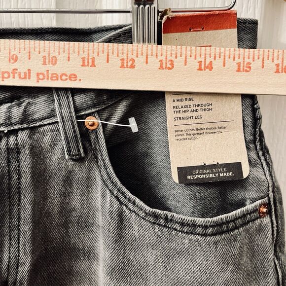 Levi's Low Pro Straight Jeans Women's 29 Mid-Rise Gray Wash Splatter Detail Hem - Picture 5 of 10
